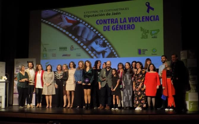 Davinia Burgos participa com jurado en el festival de cortometrajes contra la violencia de género de la Diputación Provincial de Jaén.