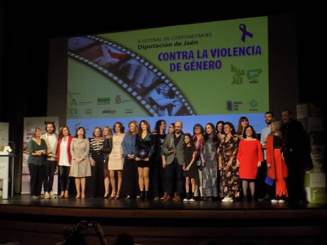 Davinia Burgos participa com jurado en el festival de cortometrajes contra la violencia de género de la Diputación Provincial de Jaén.